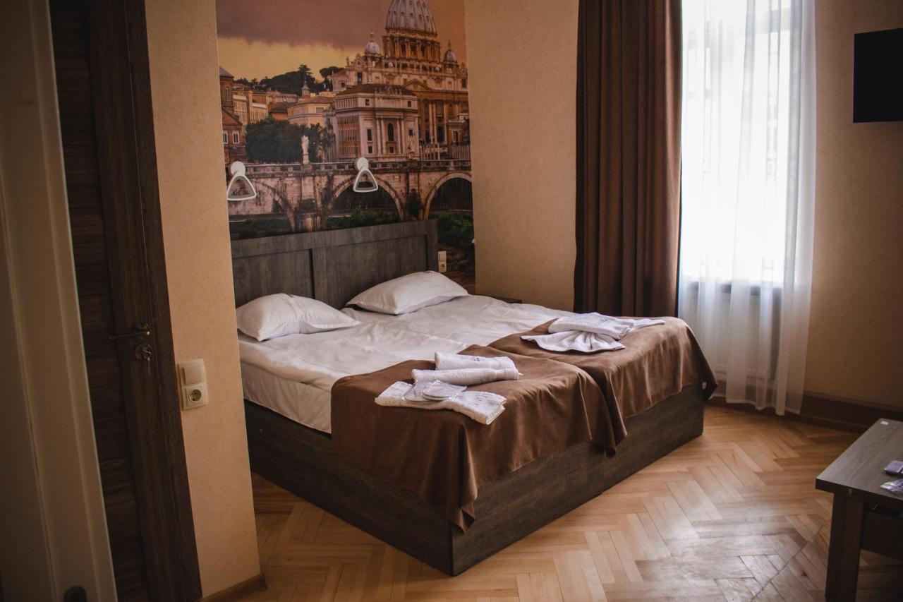 4 Rooms Tbilisi Esterno foto